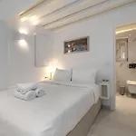 Rabagas Luxury - In The Heart Of Sifnos Apollonia