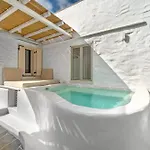 Rabagas Luxury - In The Heart Of Sifnos * Apollonia