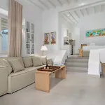 Rabagas Luxury - In The Heart Of Sifnos Apollonia