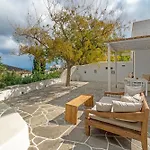Rabagas Luxury - In The Heart Of Sifnos *