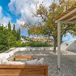 Rabagas Luxury - In The Heart Of Sifnos