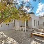 Rabagas Luxury - In The Heart Of Sifnos Apollonia
