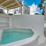 Rabagas Luxury - In The Heart Of Sifnos *