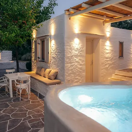 Rabagas Luxury - In The Heart Of Sifnos أبولونيا