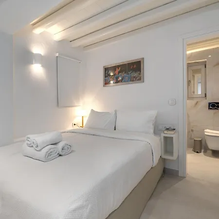 Rabagas Luxury - In The Heart Of Sifnos أبولونيا