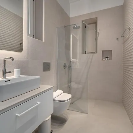 Rabagas Luxury - In The Heart Of Sifnos *