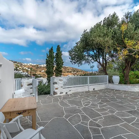 Rabagas Luxury - In The Heart Of Sifnos Apollonia