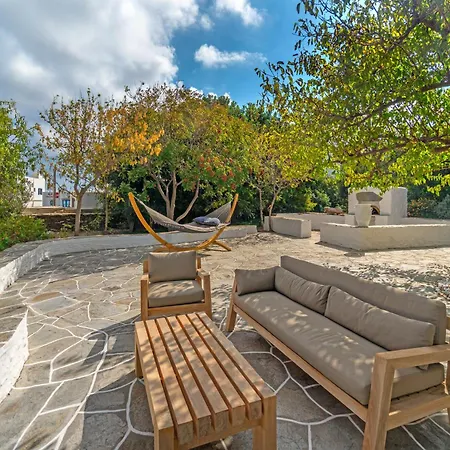 Rabagas Luxury - In The Heart Of Sifnos