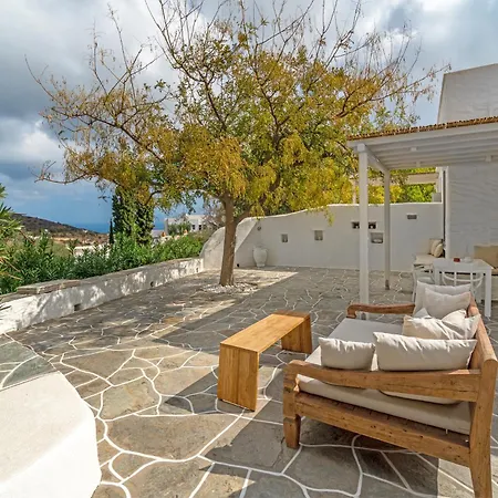 Rabagas Luxury - In The Heart Of Sifnos *