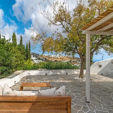 Rabagas Luxury - In The Heart Of Sifnos