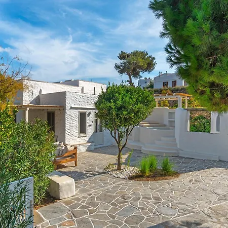 Rabagas Luxury - In The Heart Of Sifnos *